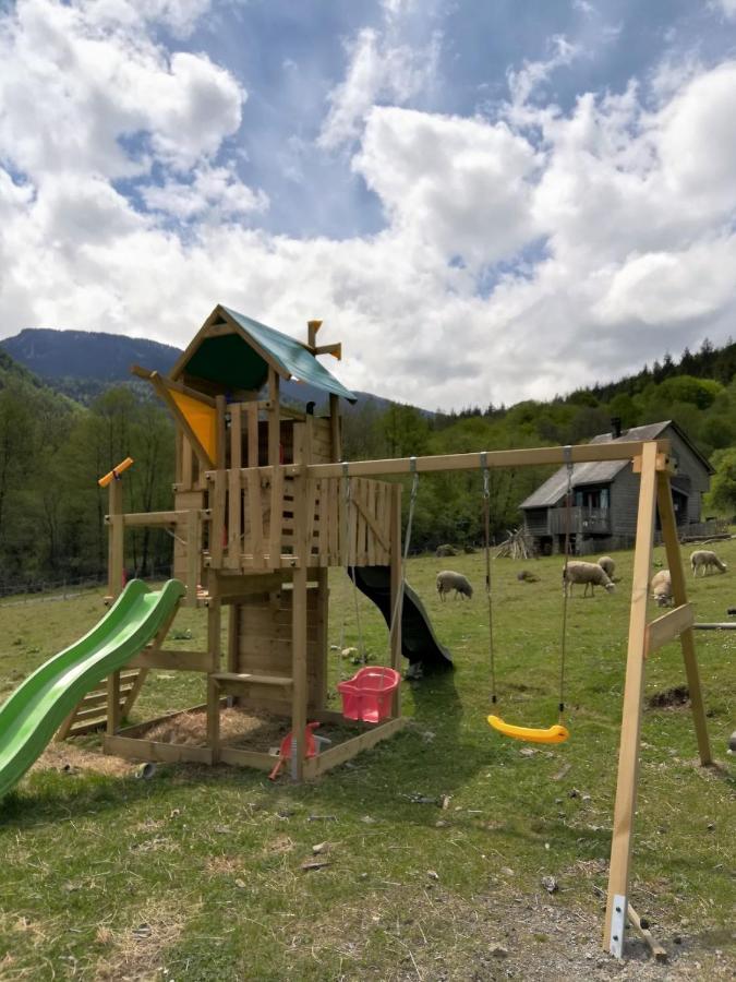 Les Chalets De La Foret D'Issaux Osse-en-Aspe Ngoại thất bức ảnh